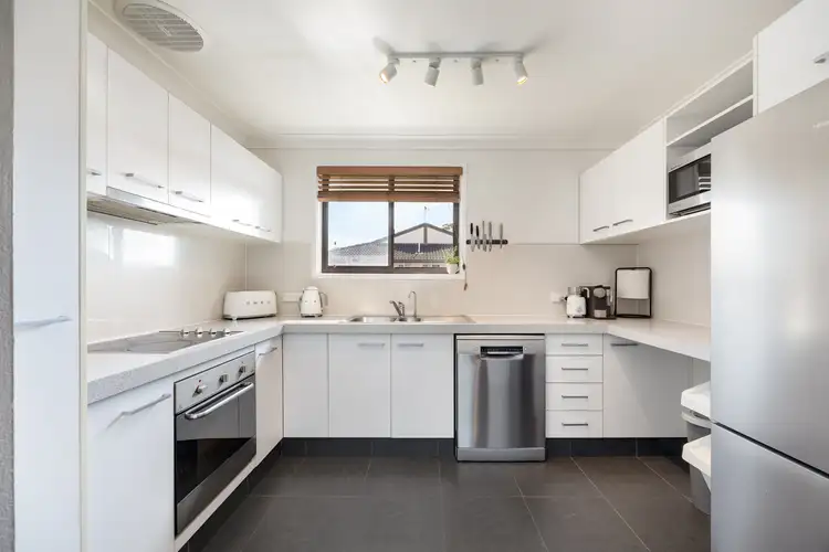 4/18 Peter Parade, Mermaid Waters QLD 4218