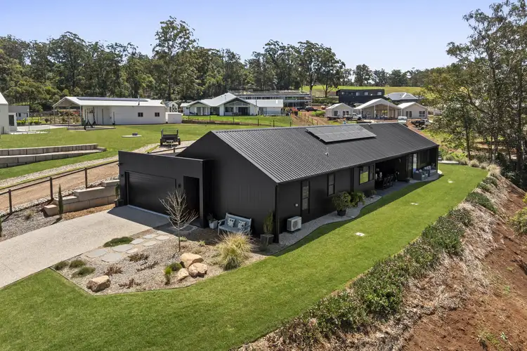 6 Blue Sky Court, Cabarlah QLD 4352