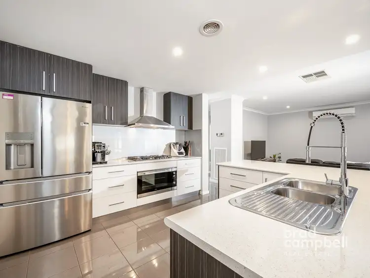 Second view of Homely house listing, 27 Whitton Avenue, Kialla VIC 3631