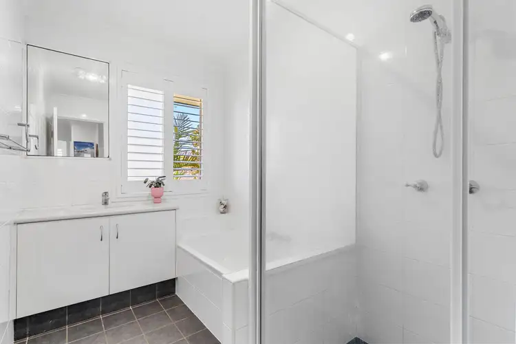 Sixth view of Homely villa listing, 24/3-19 Amaroo Drive, Banora Point NSW 2486