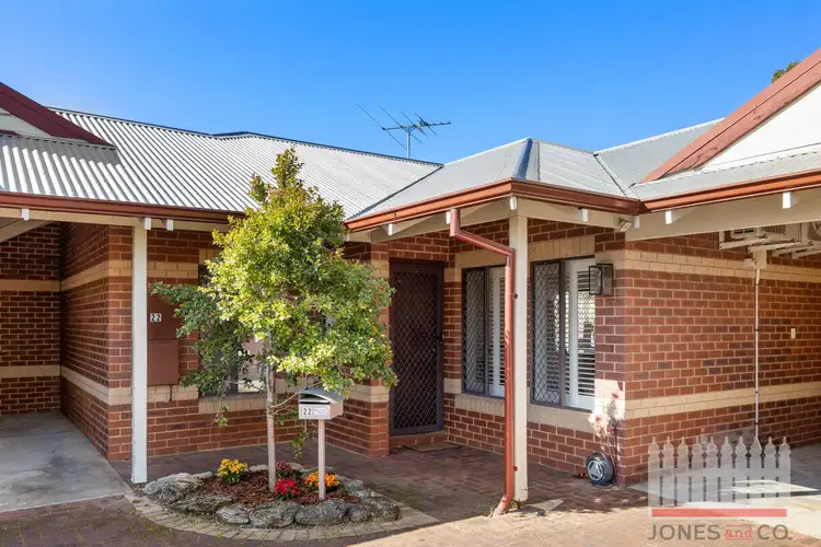 22/8 Garnsworthy Place, Bassendean WA 6054