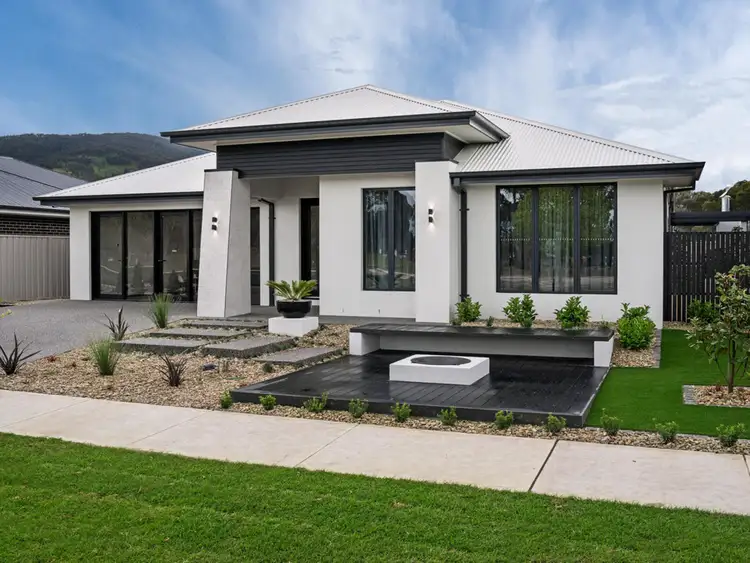21 Freeman Crescent, Baranduda VIC 3691