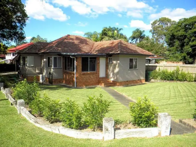 2 Oxley Road, Chelmer QLD 4068
