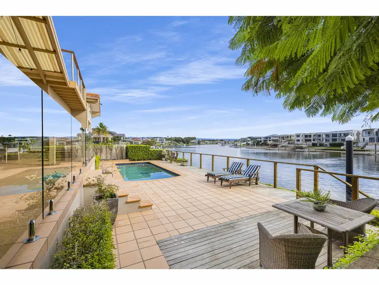 3 Namatjira Court, Broadbeach Waters QLD 4218