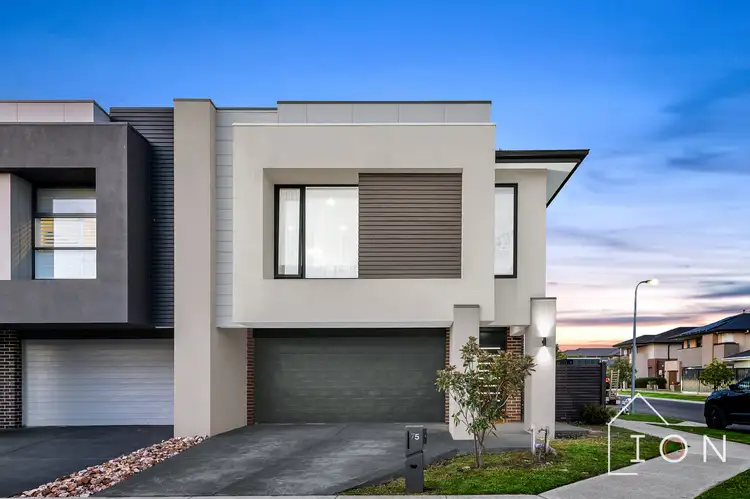 75 Glenrose Boulevard, Clyde North VIC 3978