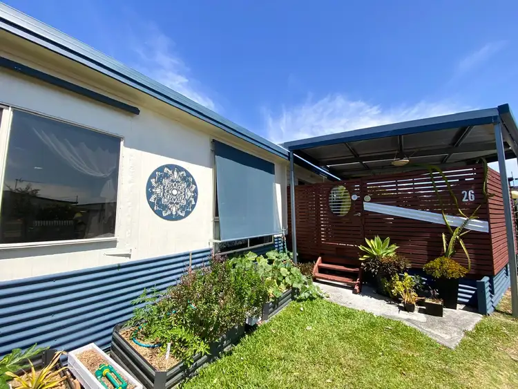 26/11 The Esplanade, Coombabah QLD 4216