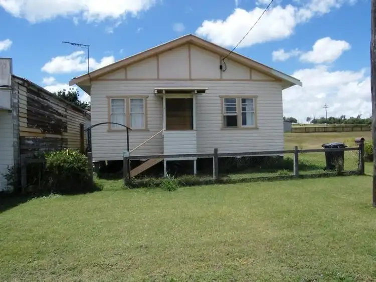 34 Denham Street, Peranga QLD 4352