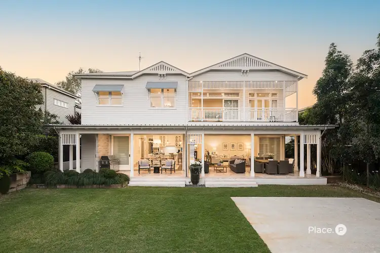 58 Harris Street, Hawthorne QLD 4171