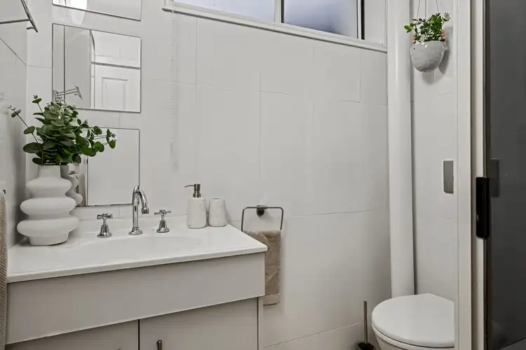 Fifth view of Homely house listing, 2 Vida Avenue, Redwood Park SA 5097
