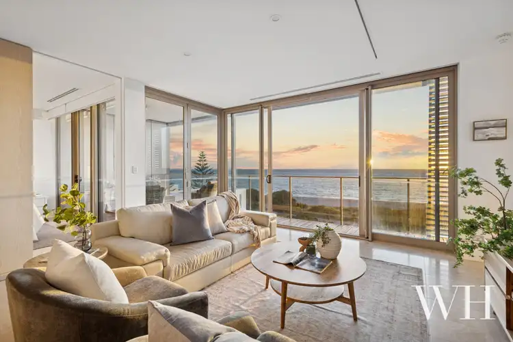 14/21 Ocean Drive, North Coogee WA 6163