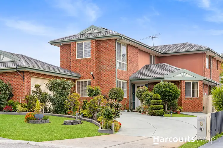 8 Mitchell Court, Berwick VIC 3806