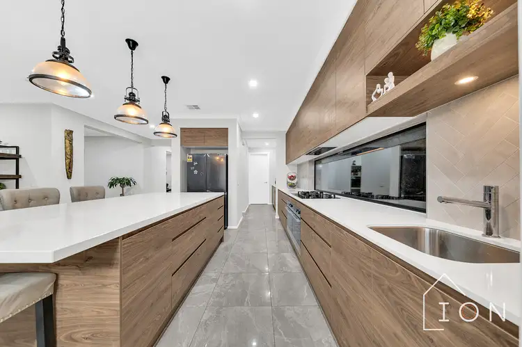 Fourth view of Homely house listing, 39 Encore Boulevard, Cranbourne South VIC 3977