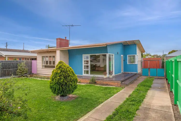 16 Roslyn Road, Belmont VIC 3216