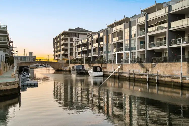 7/3 The Palladio, Mandurah WA 6210