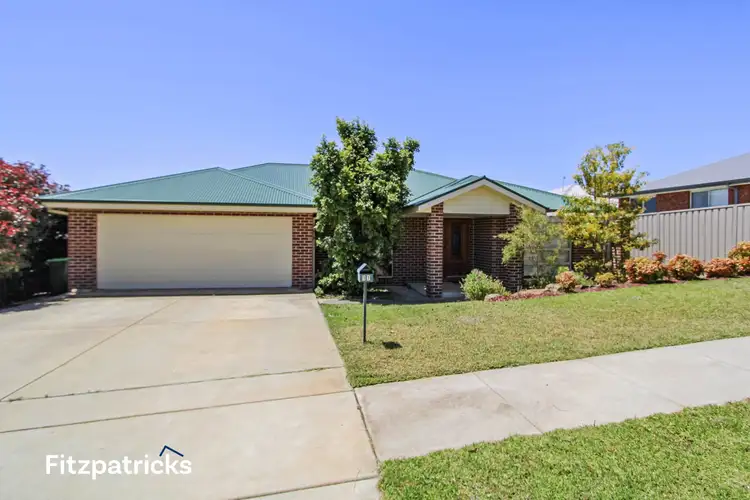 17 Charlton Street, Boorooma NSW 2650