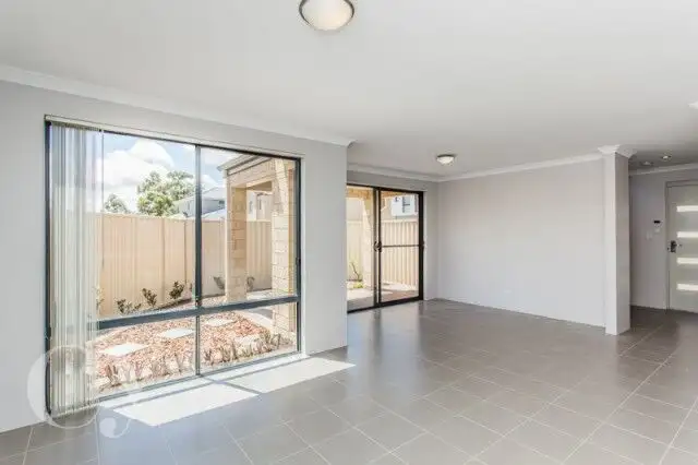 2 Vickridge Close