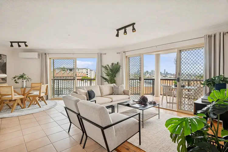 4/46 Whytecliffe Street, Albion QLD 4010
