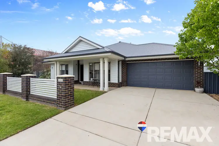 74 Regent Street, Junee NSW 2663