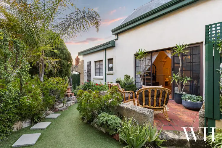 9 Stirling Street, Fremantle WA 6160