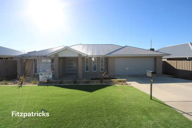 11 Thane Court, Lloyd NSW 2650