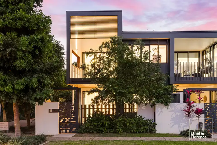 Main view of Homely townhouse listing, 4/33 Parkside Circuit, Hamilton QLD 4007