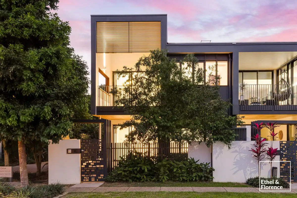 Main view of Homely townhouse listing, 4/33 Parkside Circuit, Hamilton QLD 4007