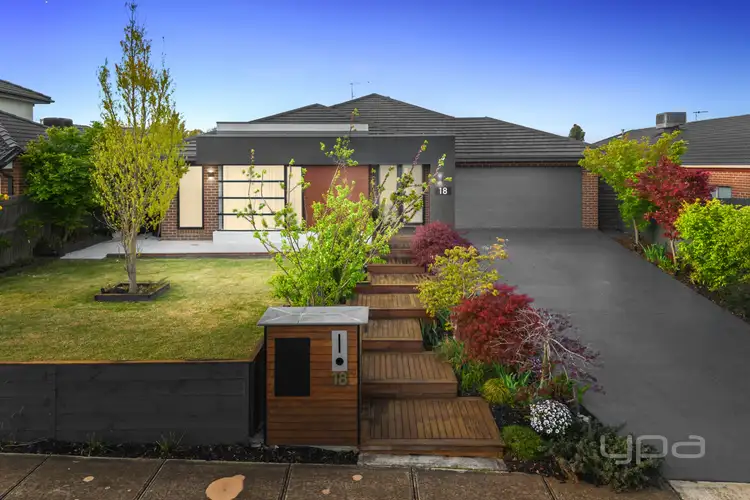 18 Reidy Rise, Harkness VIC 3337