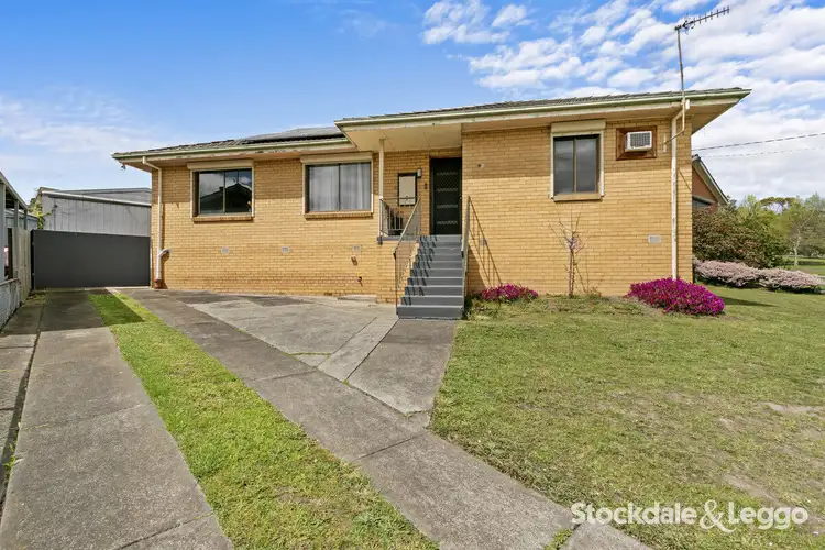 8 Heesom Crescent, Churchill VIC 3842