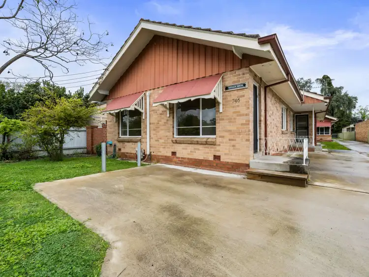 Main view of Homely unit listing, 2/746 Macauley Street, Albury NSW 2640