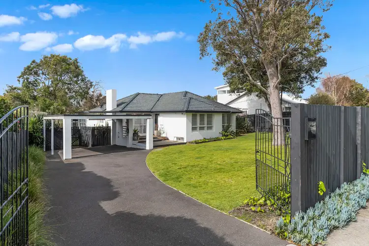 5 Ronald Avenue, Frankston South VIC 3199
