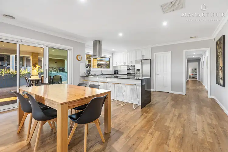 Fourth view of Homely house listing, 6 Buckley Court, Lake Albert NSW 2650