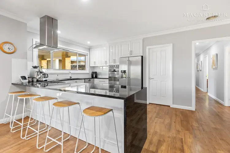 Fifth view of Homely house listing, 6 Buckley Court, Lake Albert NSW 2650