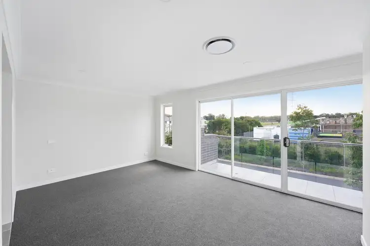 5 Storyteller Parkway, Box Hill NSW 2765