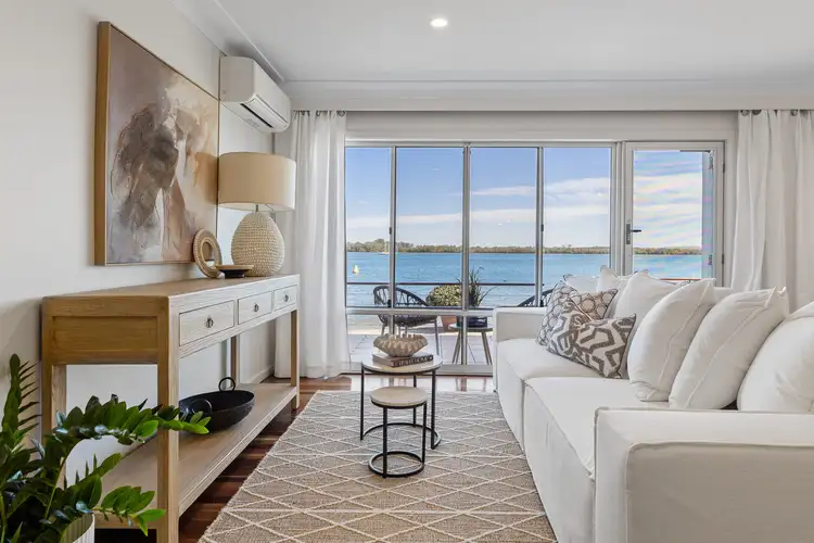 1 Henry Philp Avenue