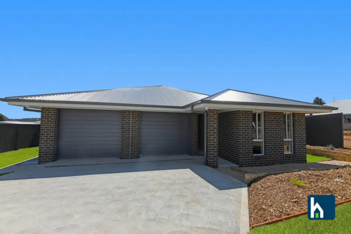 Main view of Homely unit listing, 2/15 Elm Street, Gunnedah NSW 2380