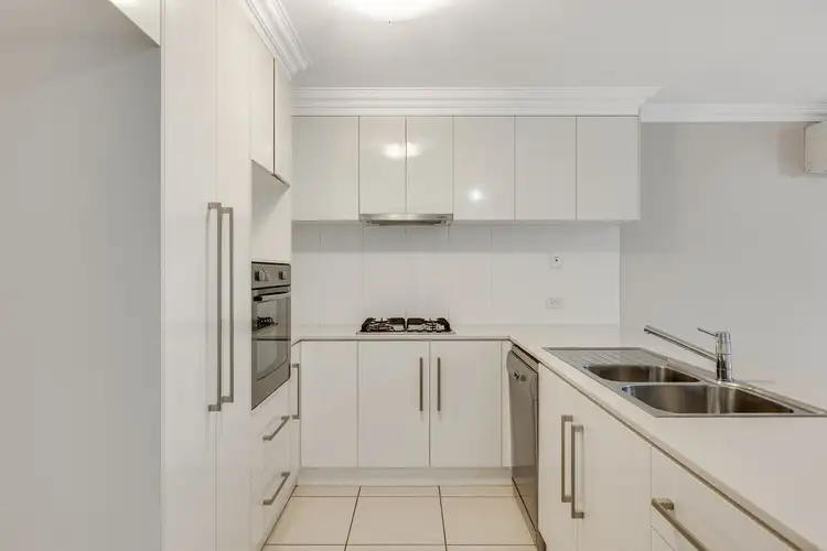 Second view of Homely unit listing, 2/7 Wapiti Street, Kearneys Spring QLD 4350