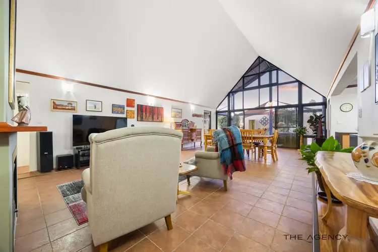 1/35 Mosaic Street East, Shelley WA 6148
