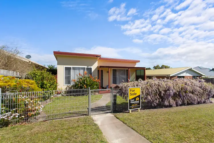 13 Mist Street, Lakes Entrance VIC 3909