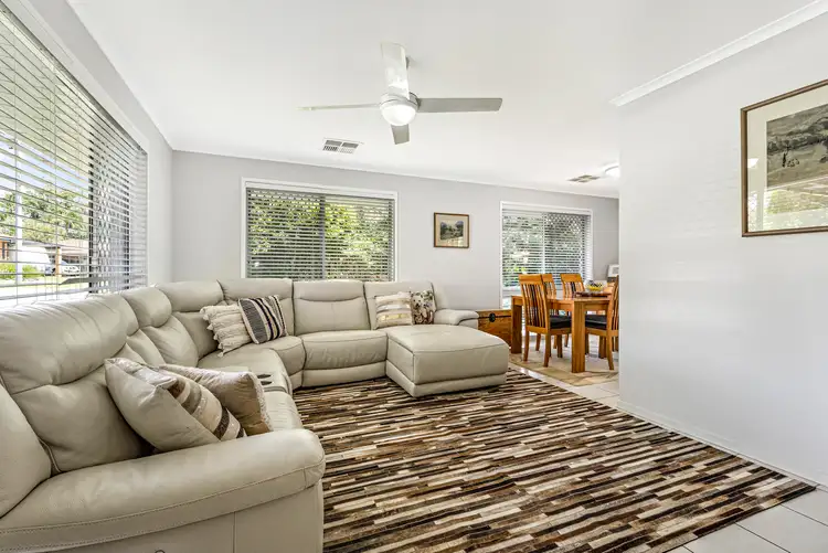 Second view of Homely house listing, 4 Argus Court, Clontarf QLD 4019