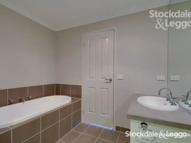 Fourth view of Homely townhouse listing, 2/17 Bank Street, Traralgon VIC 3844