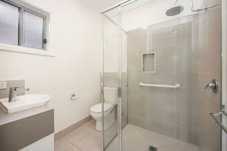 Fifth view of Homely townhouse listing, 4 Parkes Street, Yackandandah VIC 3749