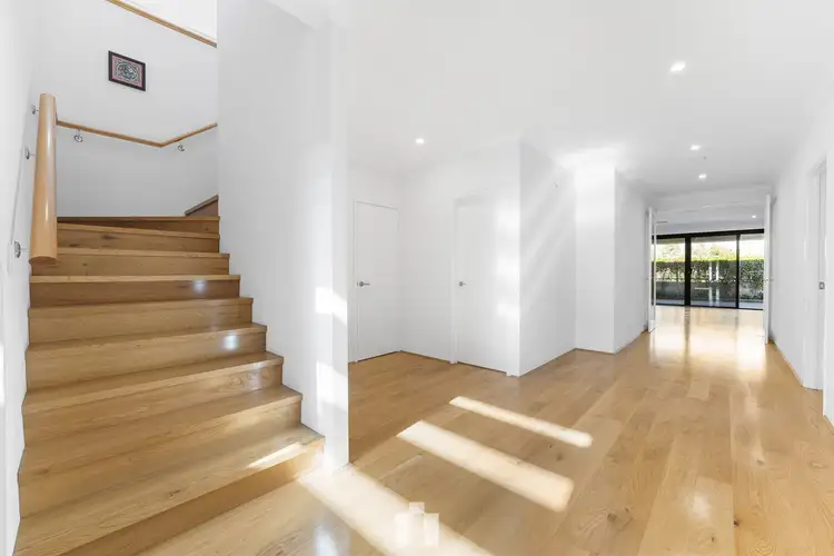 Sixth view of Homely house listing, 2 Frangipani Road, Treeby WA 6164