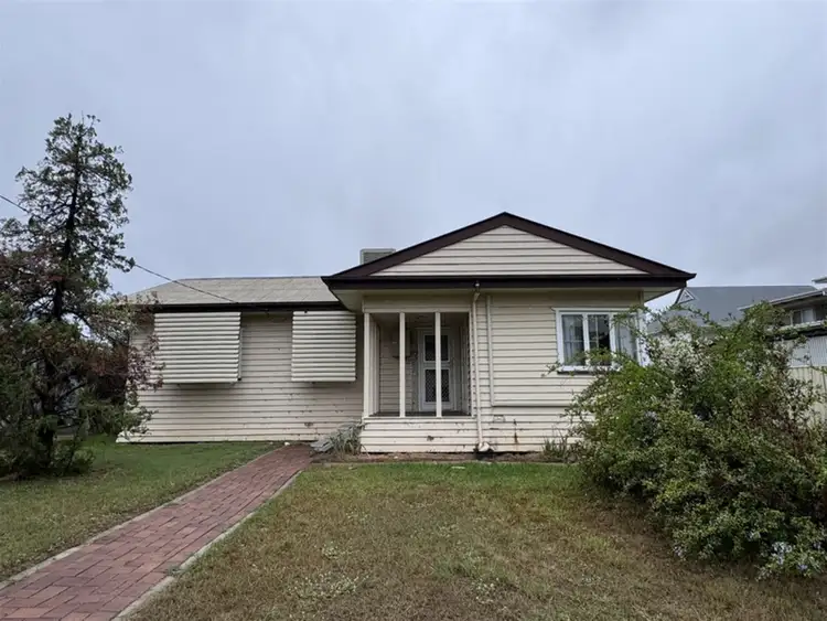 11 Connelly Street, Dalby QLD 4405