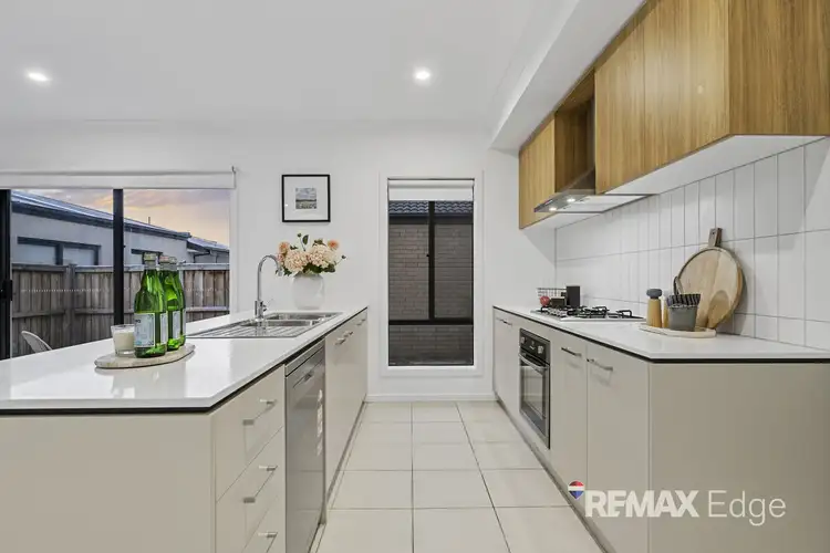 Fifth view of Homely house listing, 8 Mandevilla Street, Mambourin VIC 3024