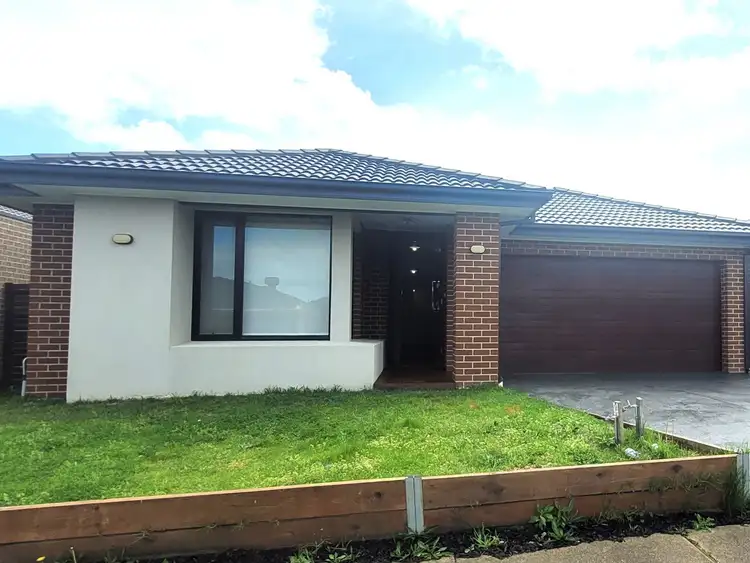 10 Fuji Street, Clyde North VIC 3978