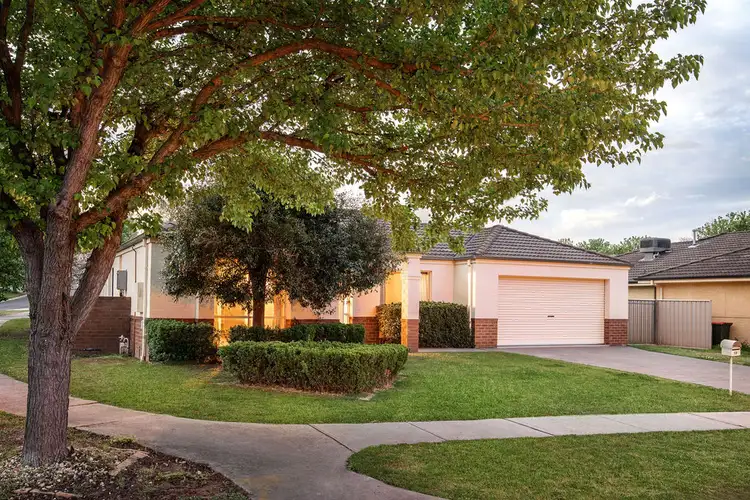 19 Ambrose Crescent, West Wodonga VIC 3690