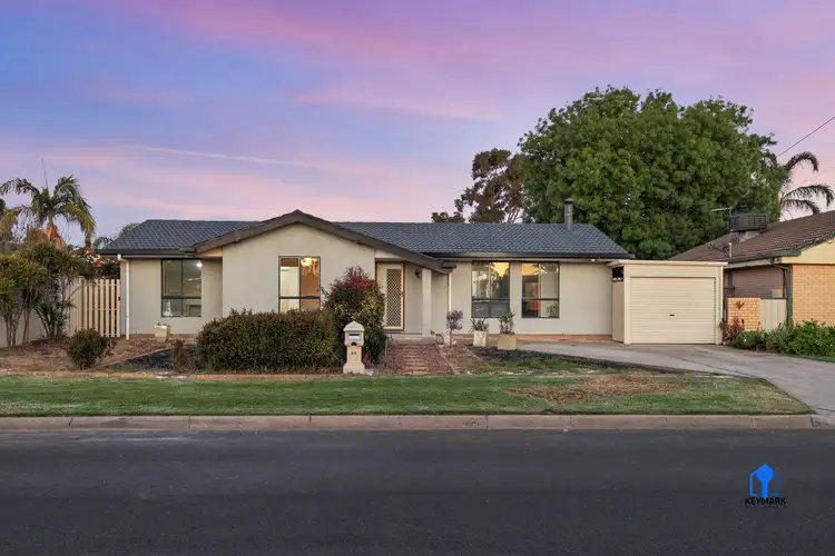 28 Mallett Avenue, Morphett Vale SA 5162