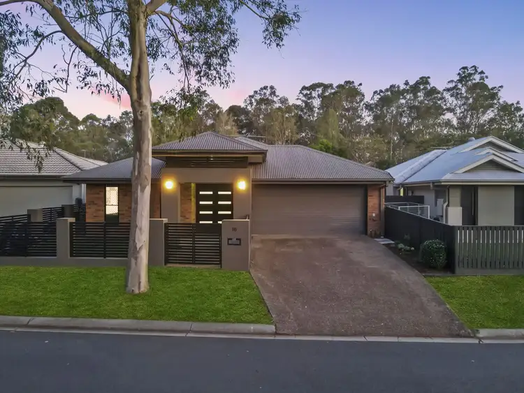 16 Sanctuary Parkway