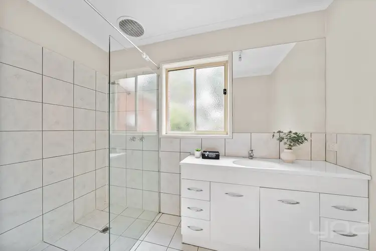 Sixth view of Homely house listing, 2 Catherine Drive, Hillside VIC 3037