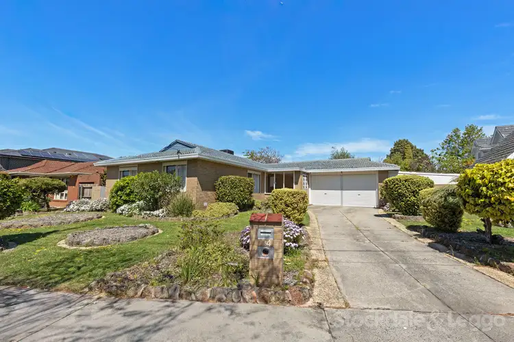 Second view of Homely house listing, 4 Le Gallienne Crescent, Mulgrave VIC 3170